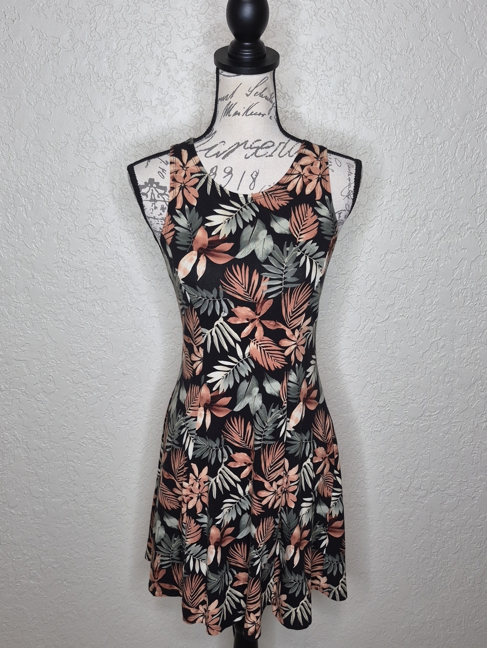 Forever 21 Multicolored Floral Tank‎ Dress Size M